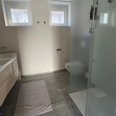Stilvolle Gartenwohnung Zum Wohlfuehlen 蒂罗尔-泽费尔德